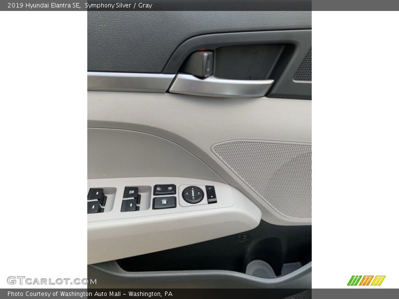 Symphony Silver / Gray 2019 Hyundai Elantra SE