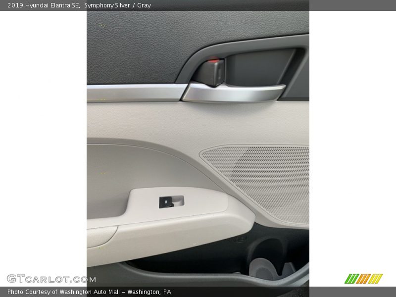 Symphony Silver / Gray 2019 Hyundai Elantra SE