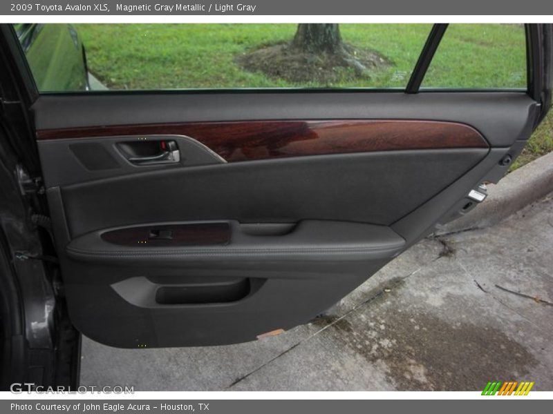 Magnetic Gray Metallic / Light Gray 2009 Toyota Avalon XLS