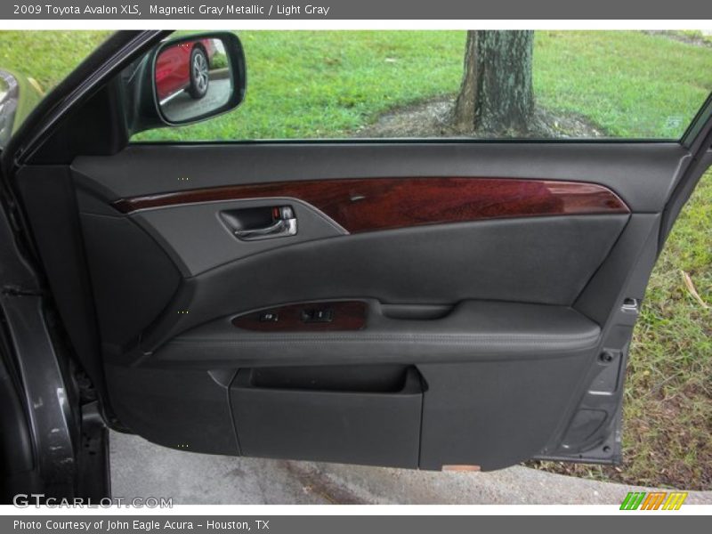 Magnetic Gray Metallic / Light Gray 2009 Toyota Avalon XLS