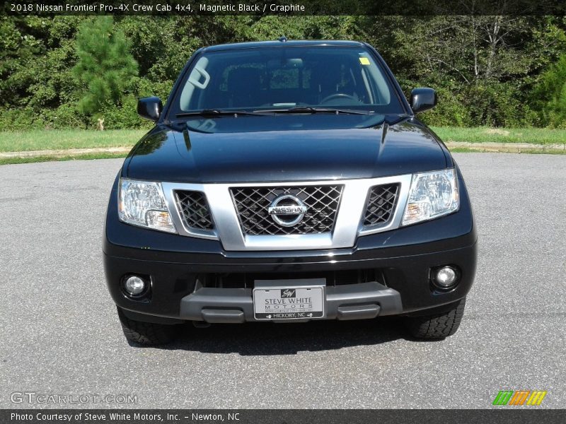 Magnetic Black / Graphite 2018 Nissan Frontier Pro-4X Crew Cab 4x4