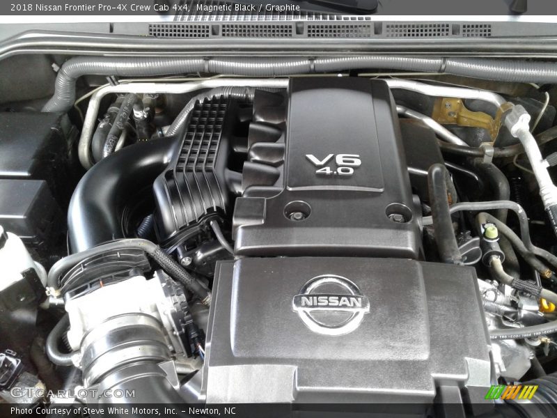 Magnetic Black / Graphite 2018 Nissan Frontier Pro-4X Crew Cab 4x4