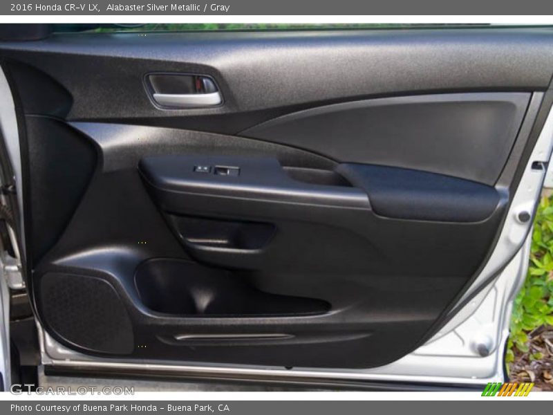 Alabaster Silver Metallic / Gray 2016 Honda CR-V LX