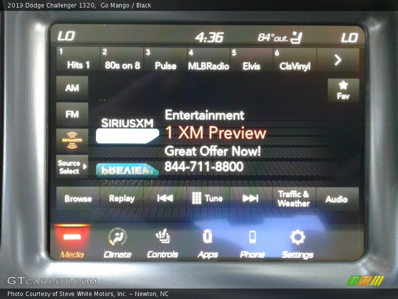 Go Mango / Black 2019 Dodge Challenger 1320