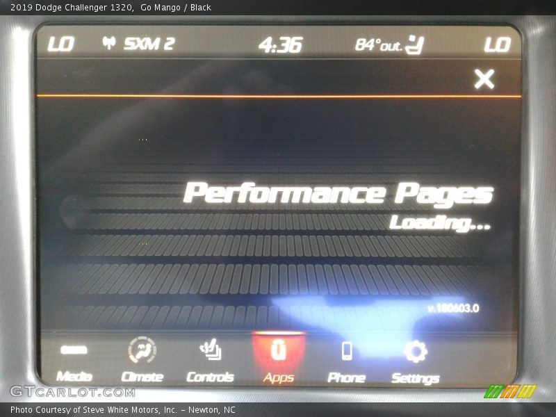 Go Mango / Black 2019 Dodge Challenger 1320