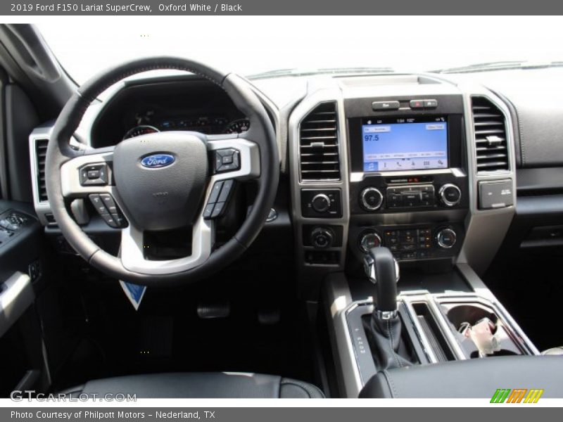 Oxford White / Black 2019 Ford F150 Lariat SuperCrew