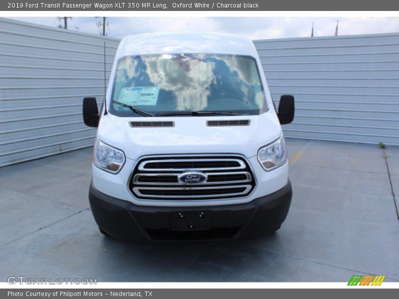 Oxford White / Charcoal black 2019 Ford Transit Passenger Wagon XLT 350 MR Long