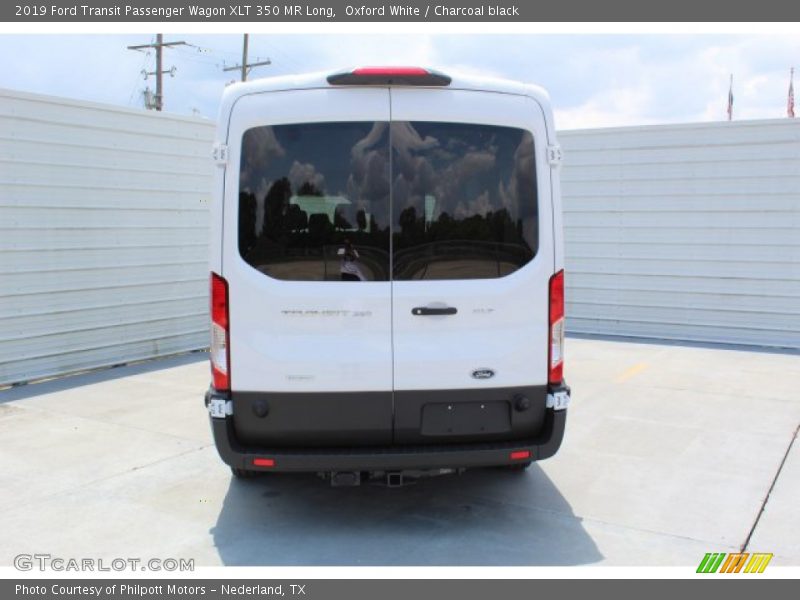 Oxford White / Charcoal black 2019 Ford Transit Passenger Wagon XLT 350 MR Long