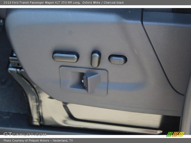Oxford White / Charcoal black 2019 Ford Transit Passenger Wagon XLT 350 MR Long