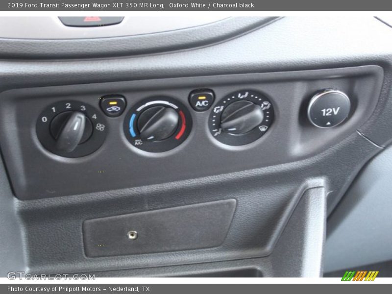 Oxford White / Charcoal black 2019 Ford Transit Passenger Wagon XLT 350 MR Long
