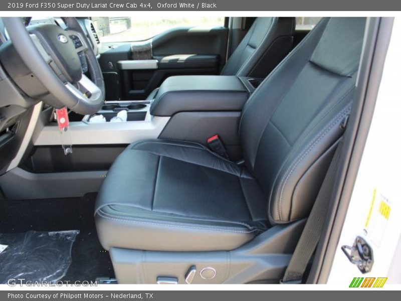 Oxford White / Black 2019 Ford F350 Super Duty Lariat Crew Cab 4x4