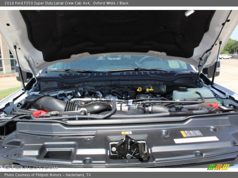 Oxford White / Black 2019 Ford F350 Super Duty Lariat Crew Cab 4x4