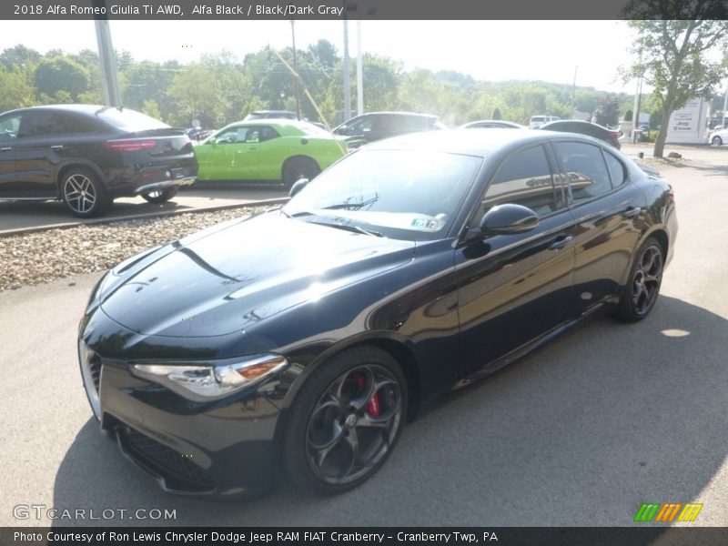 Alfa Black / Black/Dark Gray 2018 Alfa Romeo Giulia Ti AWD
