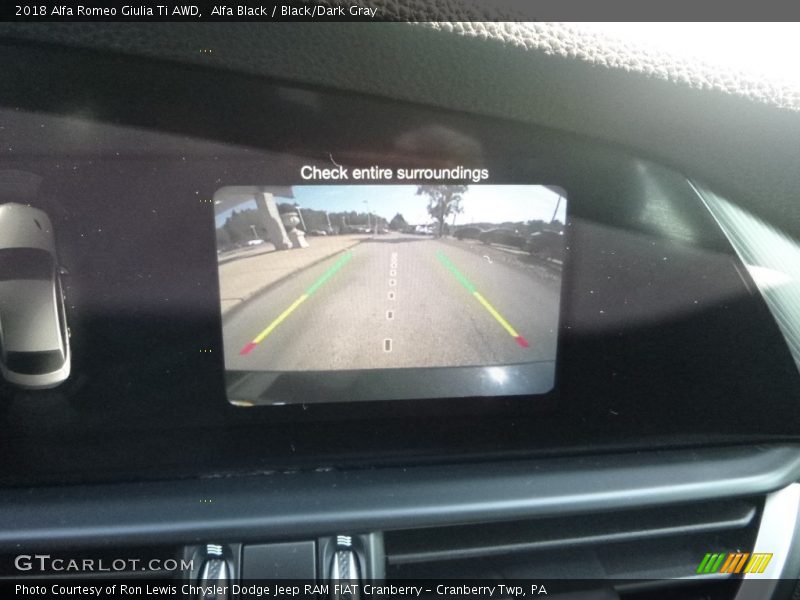 Alfa Black / Black/Dark Gray 2018 Alfa Romeo Giulia Ti AWD