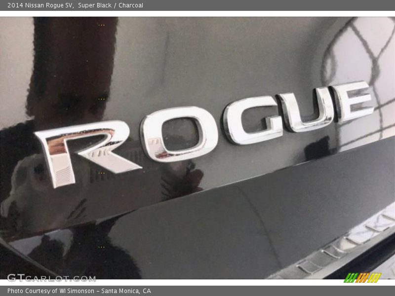 Super Black / Charcoal 2014 Nissan Rogue SV