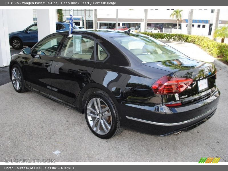 Deep Black Pearl / Cornsilk Beige 2018 Volkswagen Passat R-Line