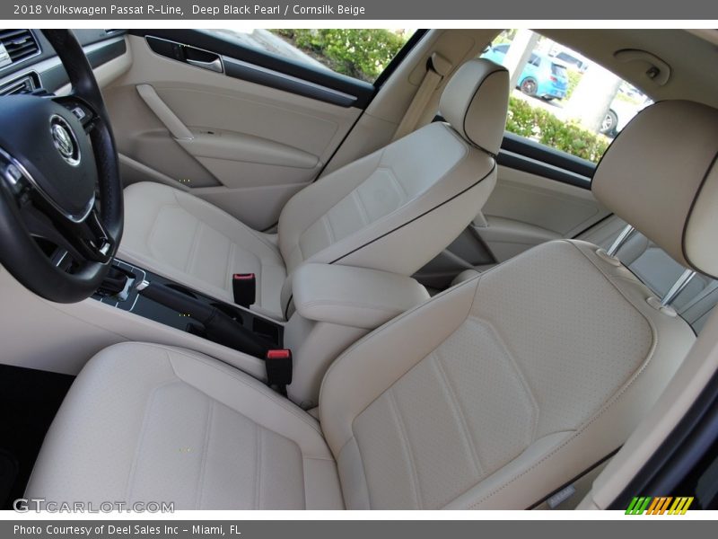 Deep Black Pearl / Cornsilk Beige 2018 Volkswagen Passat R-Line