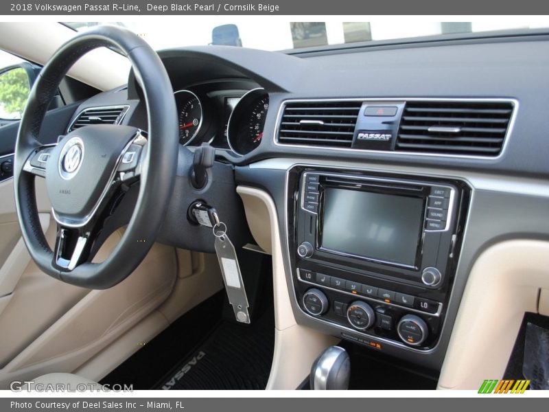 Deep Black Pearl / Cornsilk Beige 2018 Volkswagen Passat R-Line