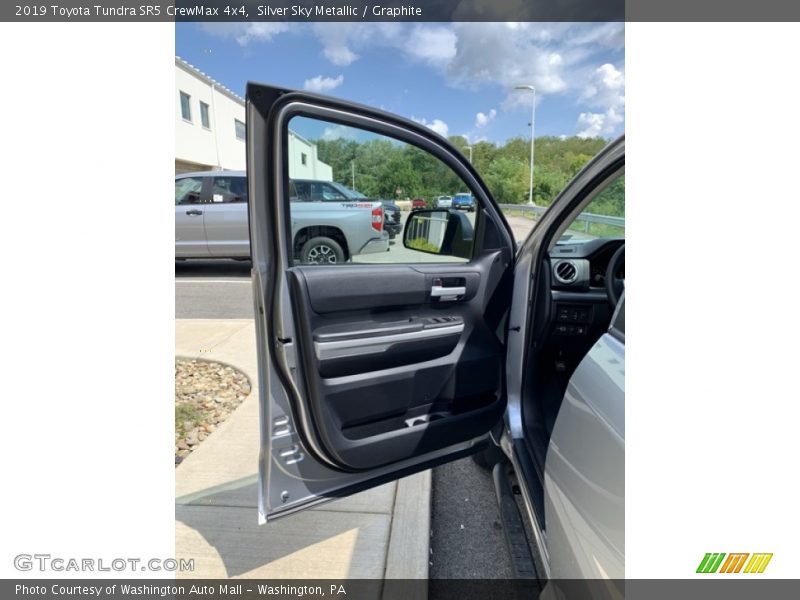 Silver Sky Metallic / Graphite 2019 Toyota Tundra SR5 CrewMax 4x4