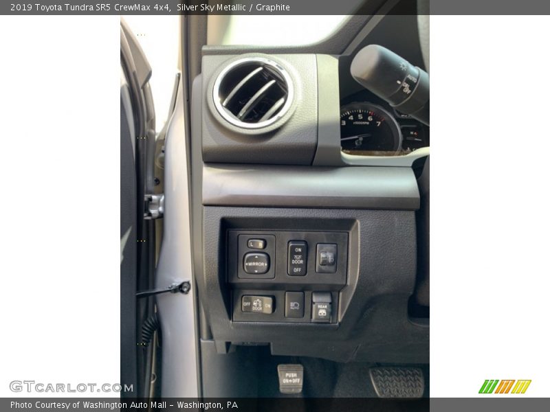 Silver Sky Metallic / Graphite 2019 Toyota Tundra SR5 CrewMax 4x4
