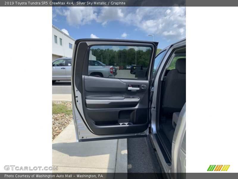 Silver Sky Metallic / Graphite 2019 Toyota Tundra SR5 CrewMax 4x4