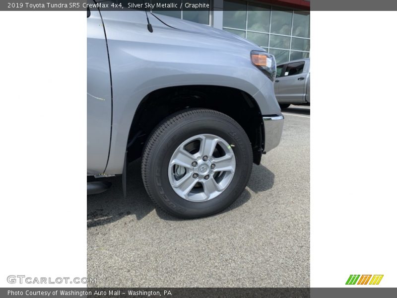 Silver Sky Metallic / Graphite 2019 Toyota Tundra SR5 CrewMax 4x4