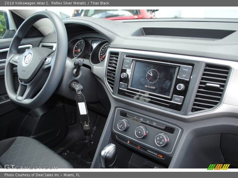 Dashboard of 2019 Atlas S