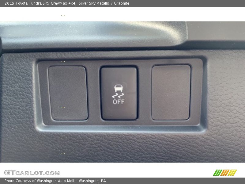Silver Sky Metallic / Graphite 2019 Toyota Tundra SR5 CrewMax 4x4