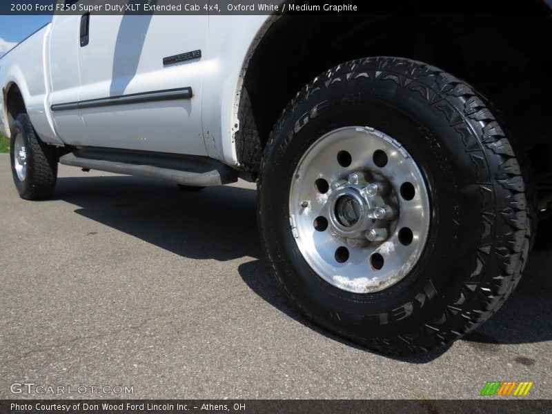 Oxford White / Medium Graphite 2000 Ford F250 Super Duty XLT Extended Cab 4x4