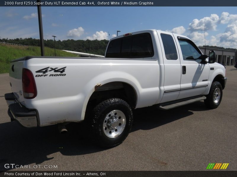 Oxford White / Medium Graphite 2000 Ford F250 Super Duty XLT Extended Cab 4x4