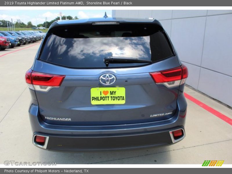 Shoreline Blue Pearl / Black 2019 Toyota Highlander Limited Platinum AWD