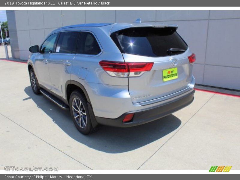 Celestial Silver Metallic / Black 2019 Toyota Highlander XLE