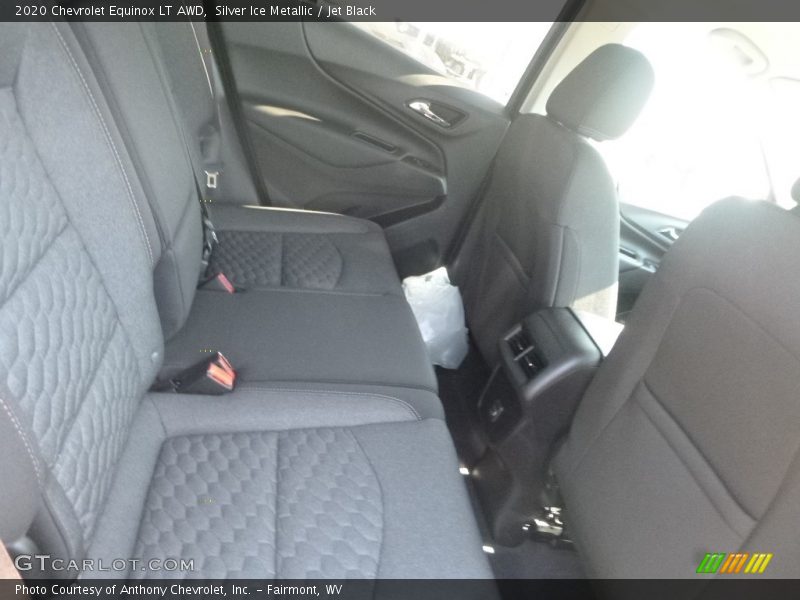 Silver Ice Metallic / Jet Black 2020 Chevrolet Equinox LT AWD