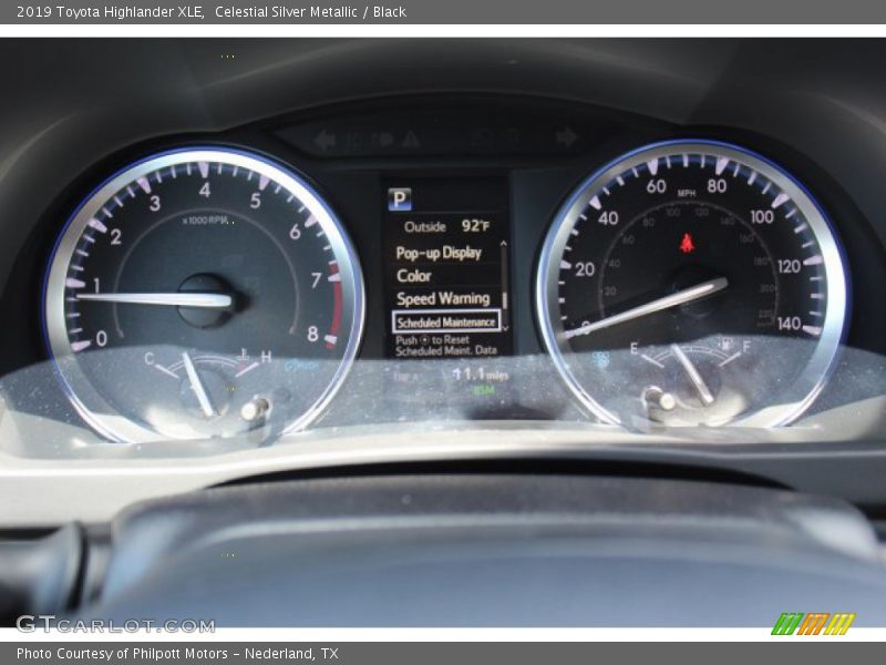 Celestial Silver Metallic / Black 2019 Toyota Highlander XLE