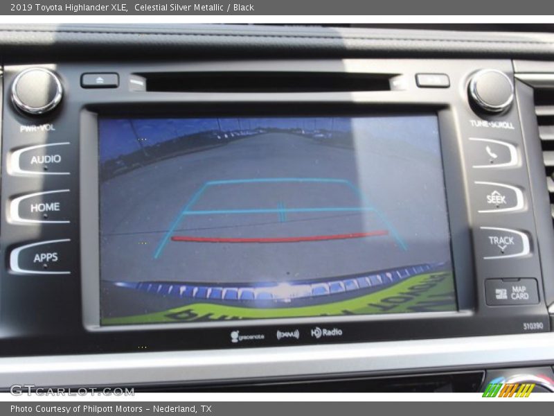 Celestial Silver Metallic / Black 2019 Toyota Highlander XLE