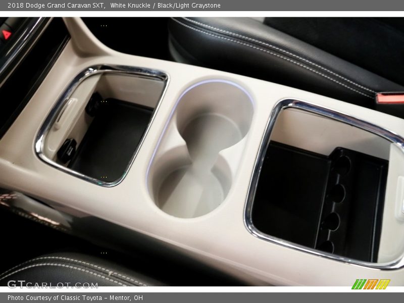 White Knuckle / Black/Light Graystone 2018 Dodge Grand Caravan SXT