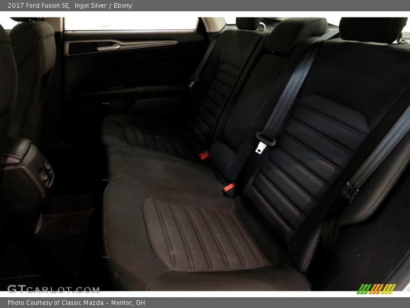 Ingot Silver / Ebony 2017 Ford Fusion SE