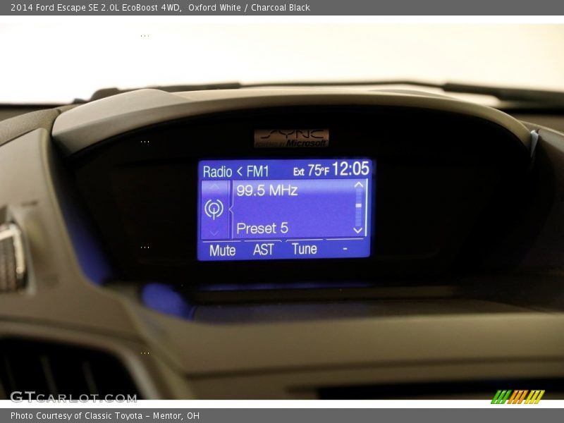 Oxford White / Charcoal Black 2014 Ford Escape SE 2.0L EcoBoost 4WD