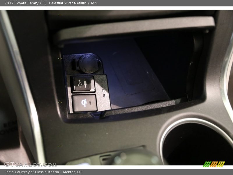 Celestial Silver Metallic / Ash 2017 Toyota Camry XLE