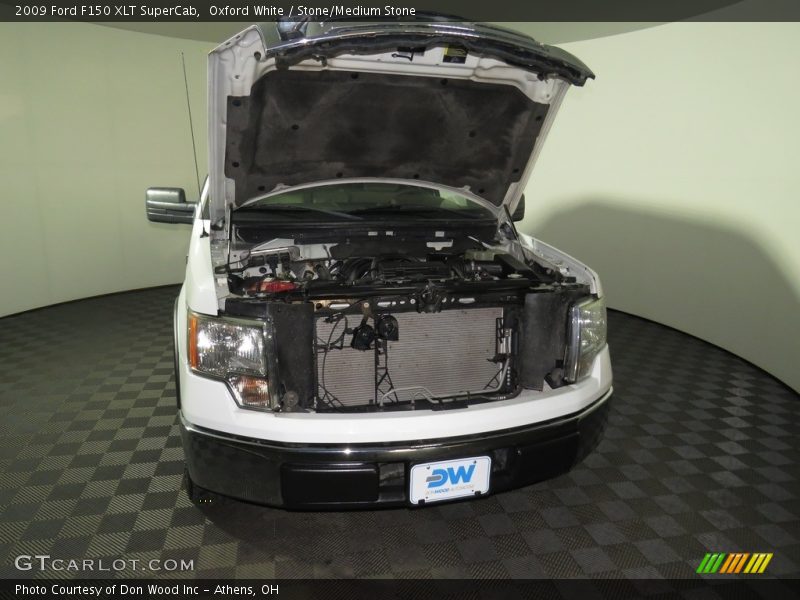 Oxford White / Stone/Medium Stone 2009 Ford F150 XLT SuperCab
