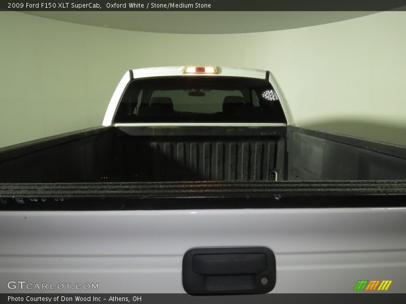 Oxford White / Stone/Medium Stone 2009 Ford F150 XLT SuperCab