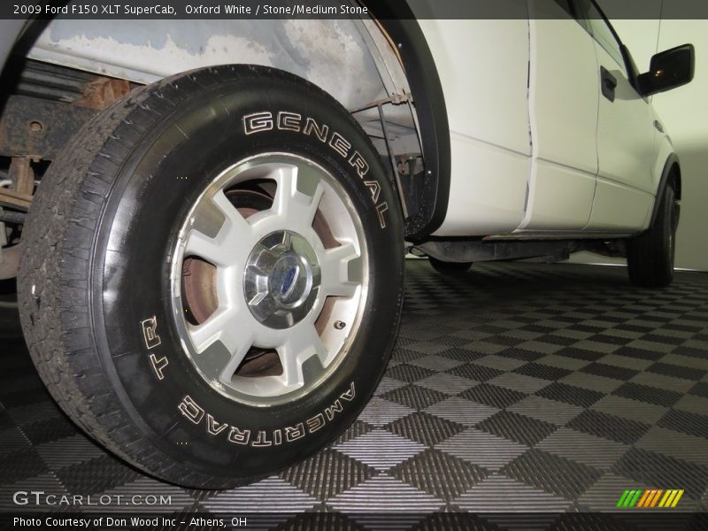 Oxford White / Stone/Medium Stone 2009 Ford F150 XLT SuperCab