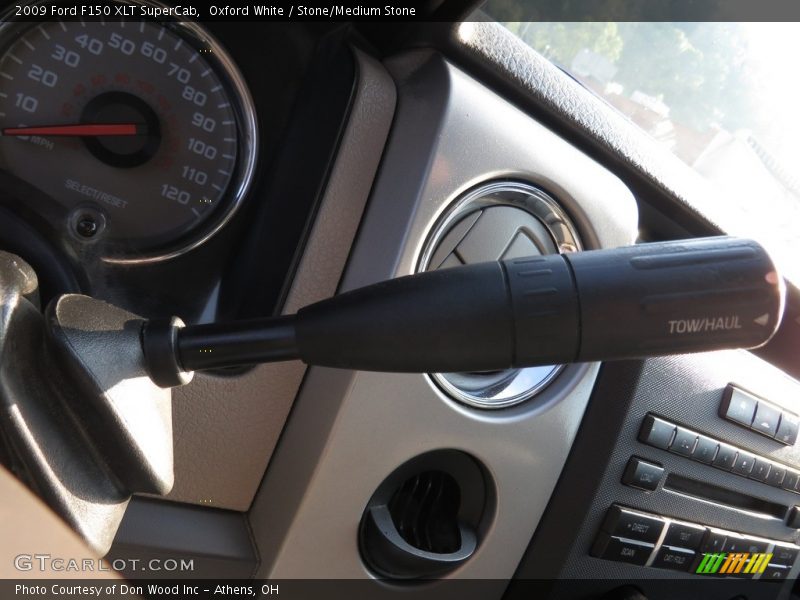 Oxford White / Stone/Medium Stone 2009 Ford F150 XLT SuperCab