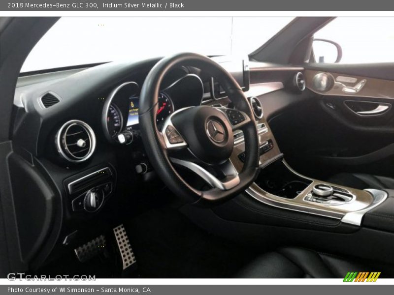 Iridium Silver Metallic / Black 2018 Mercedes-Benz GLC 300