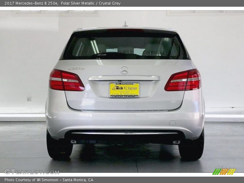 Polar Silver Metallic / Crystal Grey 2017 Mercedes-Benz B 250e