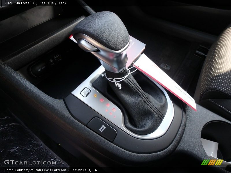  2020 Forte LXS 6 Speed Automatic Shifter