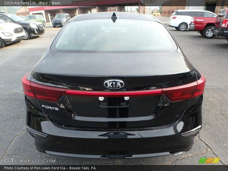 Black / Black 2020 Kia Forte LXS