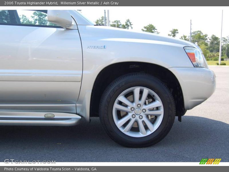 Millenium Silver Metallic / Ash Gray 2006 Toyota Highlander Hybrid