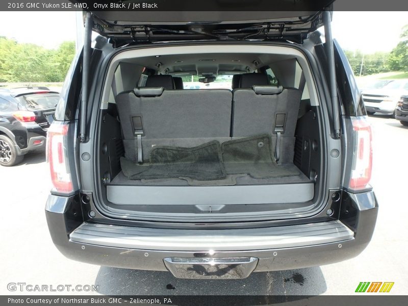 Onyx Black / Jet Black 2016 GMC Yukon SLE 4WD