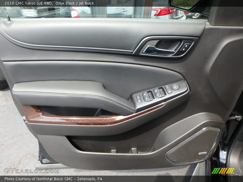 Onyx Black / Jet Black 2016 GMC Yukon SLE 4WD
